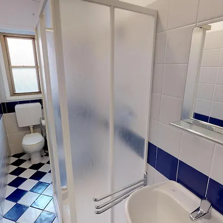 2p Avec Terrasse, Garage Privé, Proche Centre Et Plages De - Fr-1-196-210 Appartement *