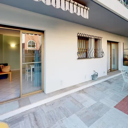 2p Avec Terrasse, Garage Privé, Proche Centre Et Plages De - Fr-1-196-210 Appartement