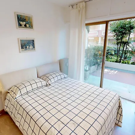 2p Avec Terrasse, Garage Privé, Proche Centre Et Plages De - Fr-1-196-210 Appartement Menton
